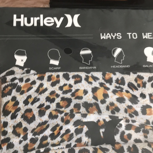 NWT Hurley Multi-Functional Gaiter (mask) - Picture 2 of 3